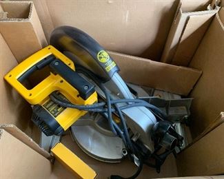 DeWalt 12” Heavy Duty Compound Miter Saw