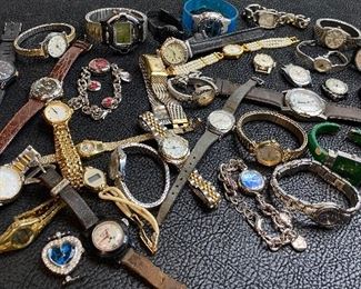 Watches / Wristwatches - this lot needs batteries…priced to fly. 