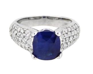 2.92ct Sapphire & 0.88ct Diamond Ring