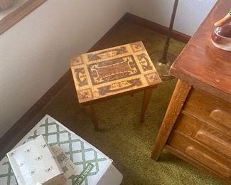 Italian music box table