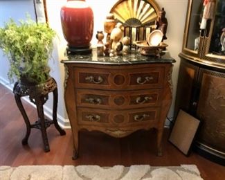 Bombay chest of drawers with marble top