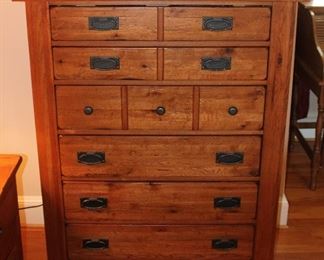 Broth hill Attic Heirlooms Chest of Drawers