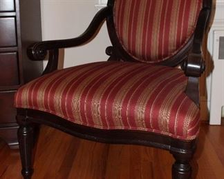Upholstered Traditional Arm Chair