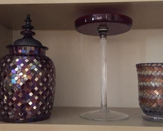 Decorative accessories.