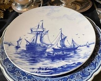 Decorative plates.