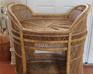 SERVING CART ON WHEELS