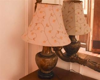 Metal Asian Style Table Lamp