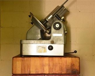 Commercial Slicer and Cutting Block