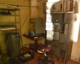 Group Lot of Miscellaneous Items