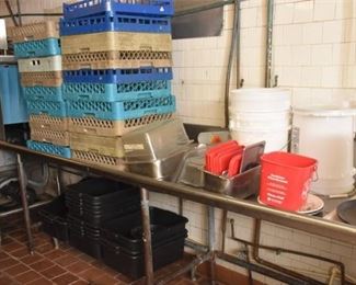 Group Lot of Miscellaneous Plastic Goods