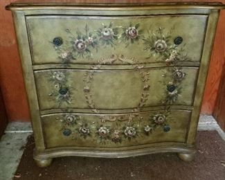 Newer dresser in excellent condition