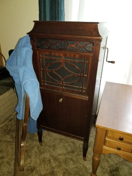 Working Edison Victrola 