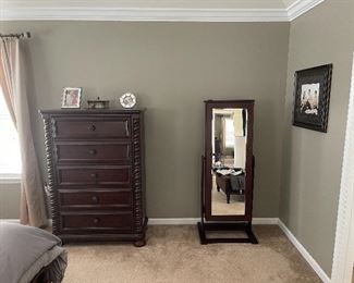 Queen size bedroom set 