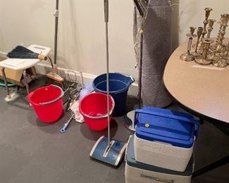 cleaning supplies