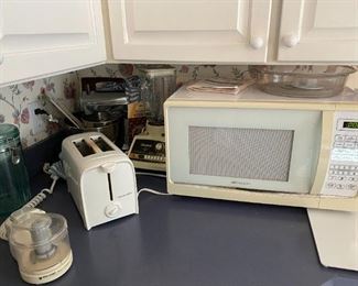 small appliances, all in great condition