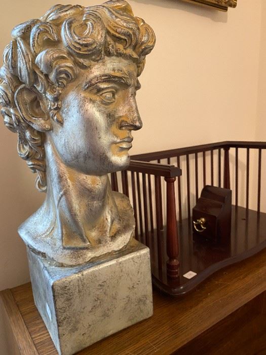 David bust, Bombay Company Book holder