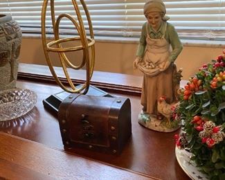 Boxes and decorative items