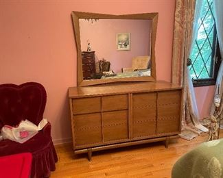 MID CENTURY MODERN 4 PCS. BEDROOM SET KENT COFFEY $750