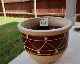 #40-Planter Pot Heavy $20.00 - 15.5" diameter