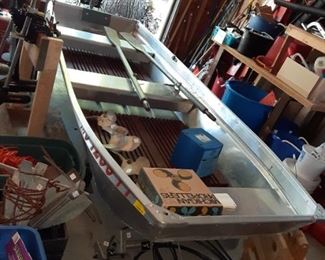 Vintage Smoker Craft aluminum flat back row boat $600