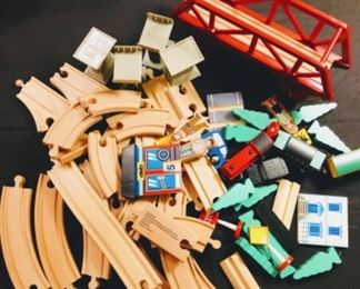 Toys R Us: Wooden Train Set