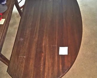 Pennsylvania dutch table