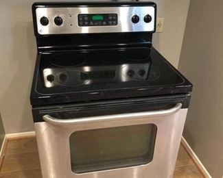 GE Electric Range Stove flat surface stovetop and oven