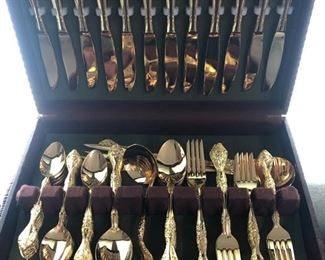 Flatware sets 