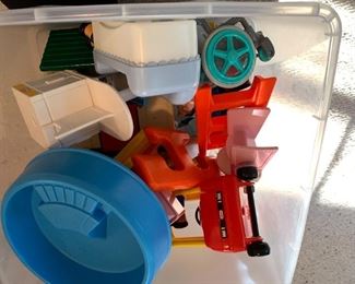 Little tykes house accessories.