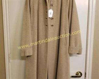 Colbert Guanaco cashmere & wool trench coat