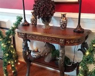 Horsehead table and deer topiaries