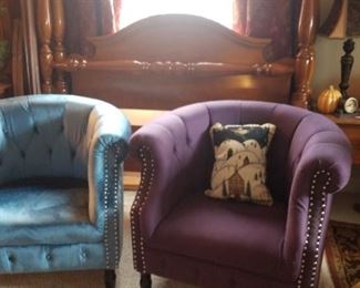 Comfy barrel shape chairs