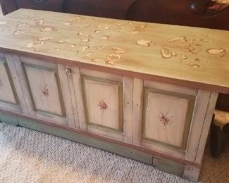 Lane cedar chest
