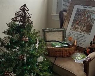 St.Patrick tree and decor