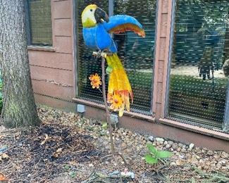 LARGE metal Parrot yard art w/stand