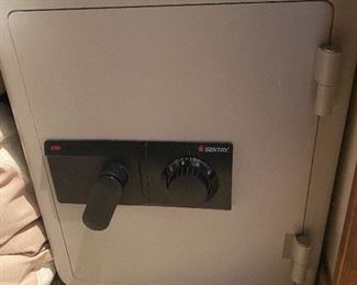 Sentry safe w/key & combination