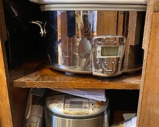 Slow cooker & multi-function cookers