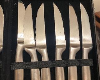 Stainless knife set