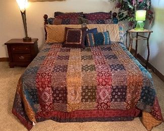 Queen size bed & comforter set including matching sheet set