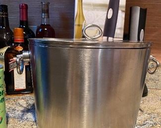 Stainless ice bucket