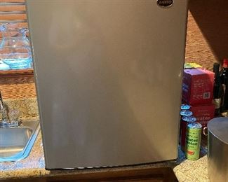 Mini refrigerator - Sanyo