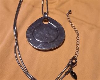 Medallion necklace