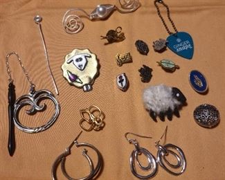 Loop earrings, dangle earrings, brooches, sheep pins, pennants