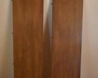 Lammert Furniture Company Mid Century Modern Dining Table and 4 Chairs - Includes: 2 Leaves and Padding