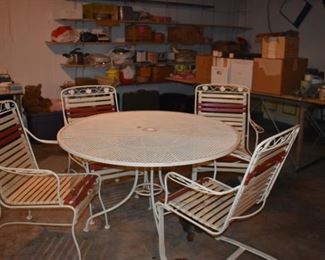 Outdoor Furniture: Wrought Iron Round Table and 4 Vintage Arm Chairs 