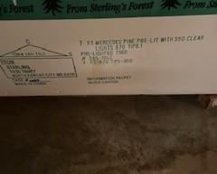 7 FT Mercedes Pine Pre-Lit with 550 Clear Lights