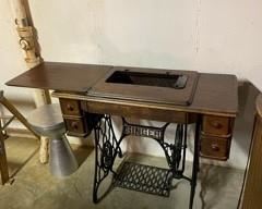 Antique Singer Treadle Sewing Machine Cabinet Table, Cast Iron