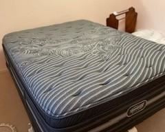 Beautyrest Black Queen Mattress - great condition!