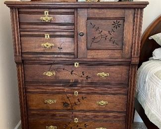Lovely vintage dresser