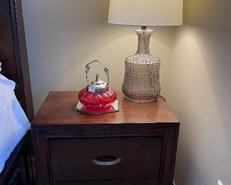 Night stand-solid wood